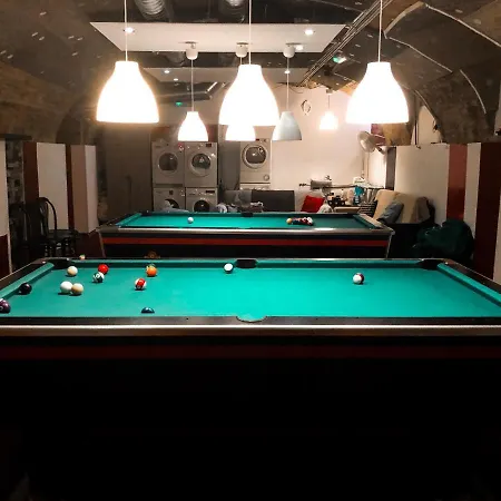 Apartment Whole Basement Former Pub For Stag Do, Bachelor House Party Flat *