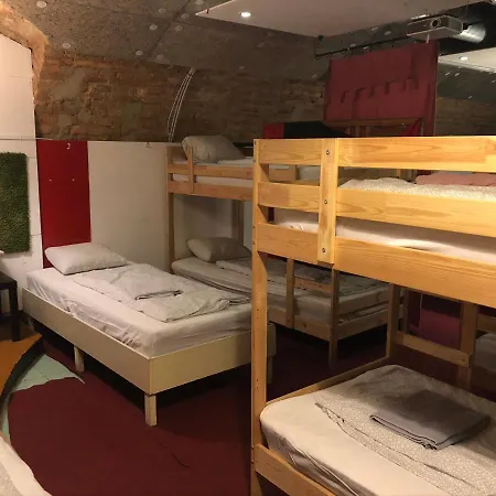 Whole Basement Former Pub For Stag Do, Bachelor House Party Flat *