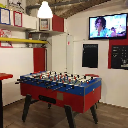 Whole Basement Former Pub For Stag Do, Bachelor House Party Flat *