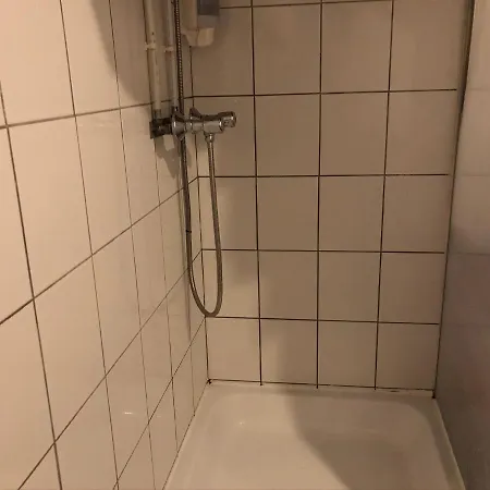 Whole Basement Former Pub For Stag Do, Bachelor House Party Flat Apartment *