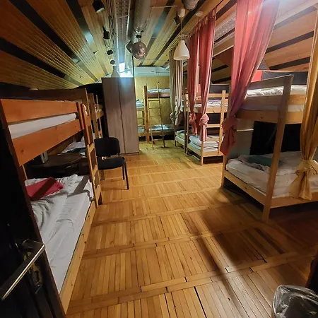 Whole Basement Former Pub For Stag Do, Bachelor House Party Flat *