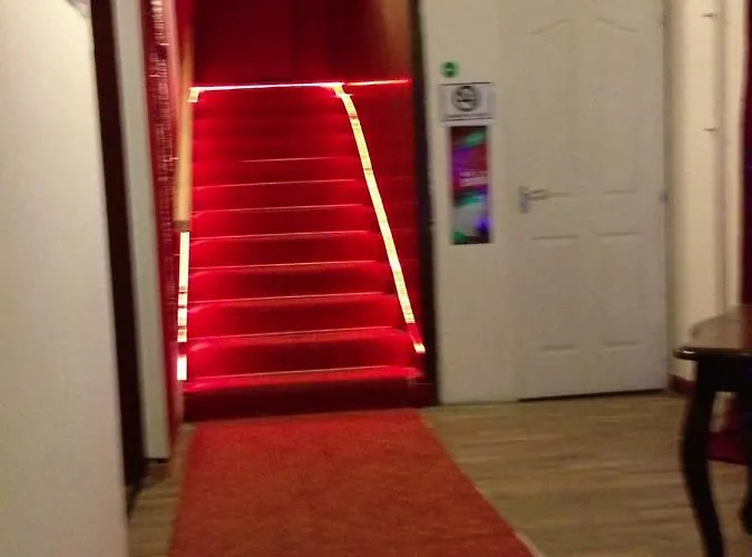 Apartment Whole Basement Former Pub For Stag Do, Bachelor House Party Flat