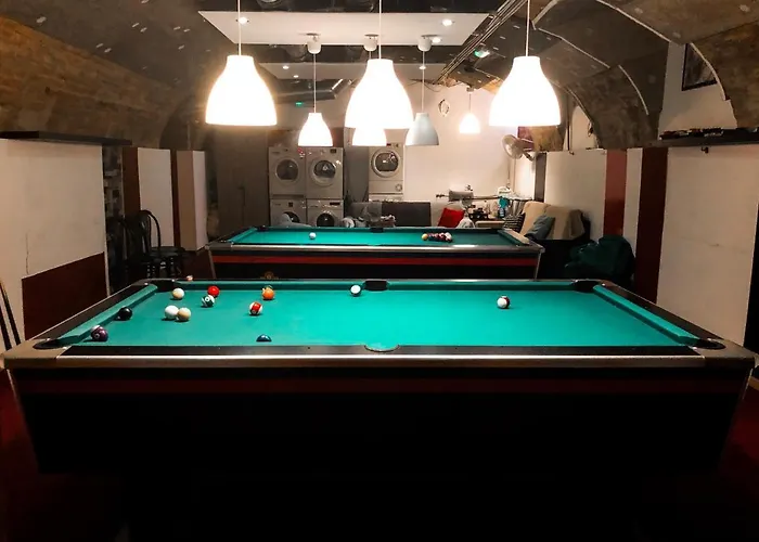 Apartment Whole Basement Former Pub For Stag Do, Bachelor House Party Flat *