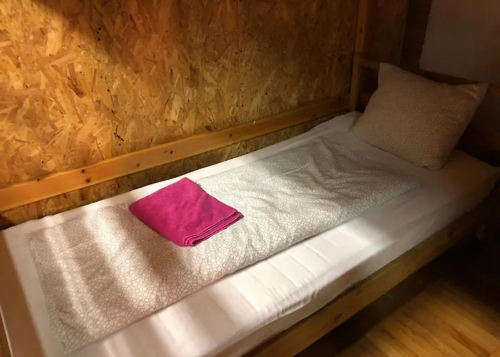 Apartment Whole Basement Former Pub For Stag Do, Bachelor House Party Flat *