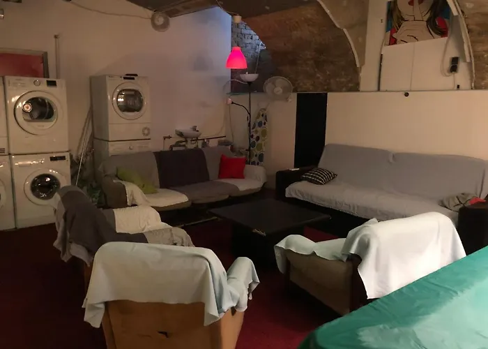 Apartment Whole Basement Former Pub For Stag Do, Bachelor House Party Flat